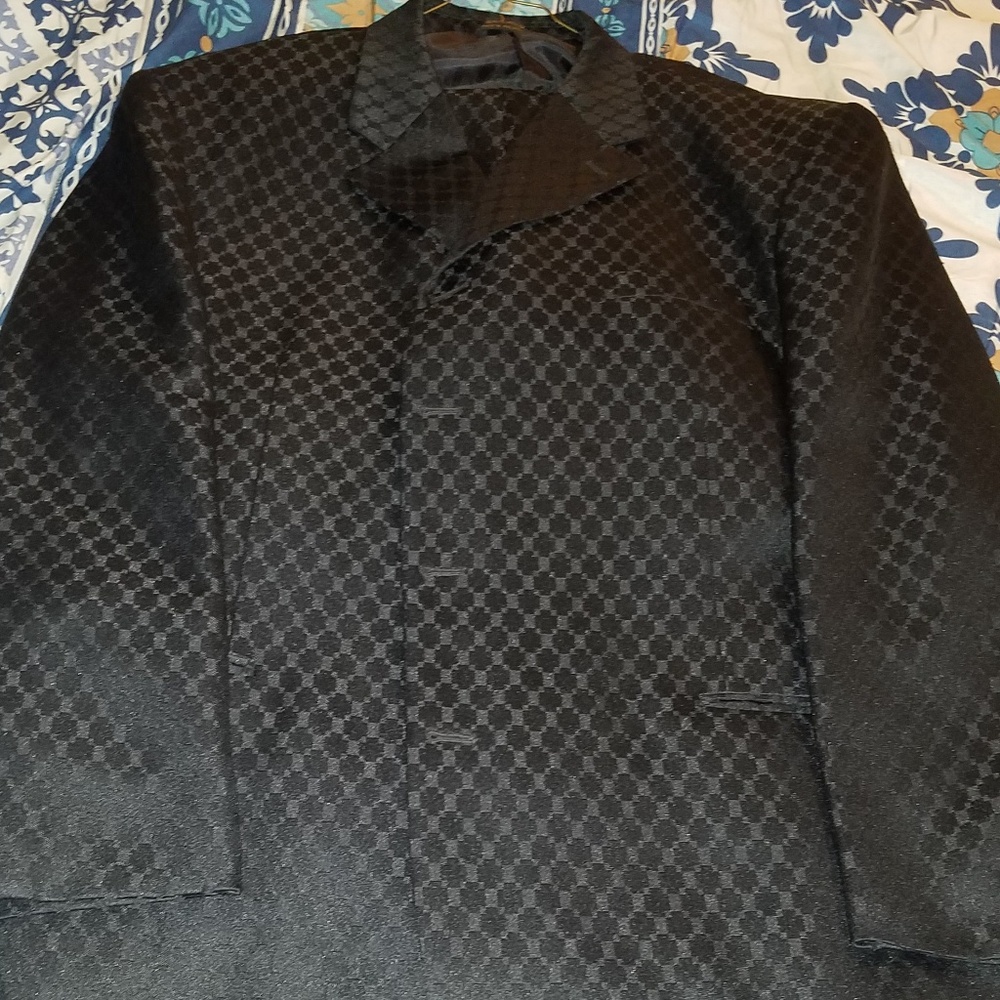 Carlo Zarelli designer suit. - Picture 1 of 6